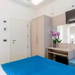 Italia Boutique Hotel 3*