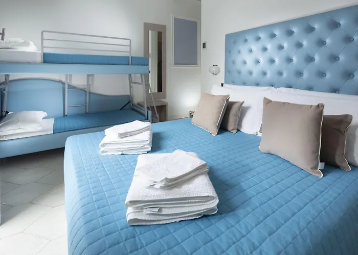 Italia Boutique Hotell 3*