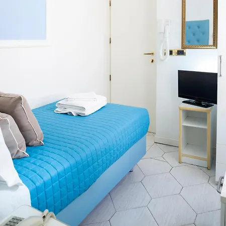 Italia Boutique 3* Римини