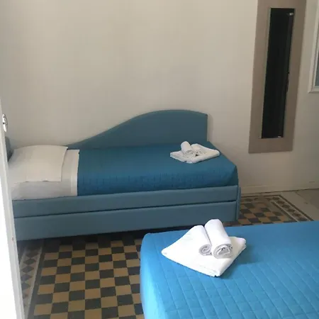Italia Boutique 3* Римини