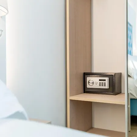 Italia Boutique 3* Римини